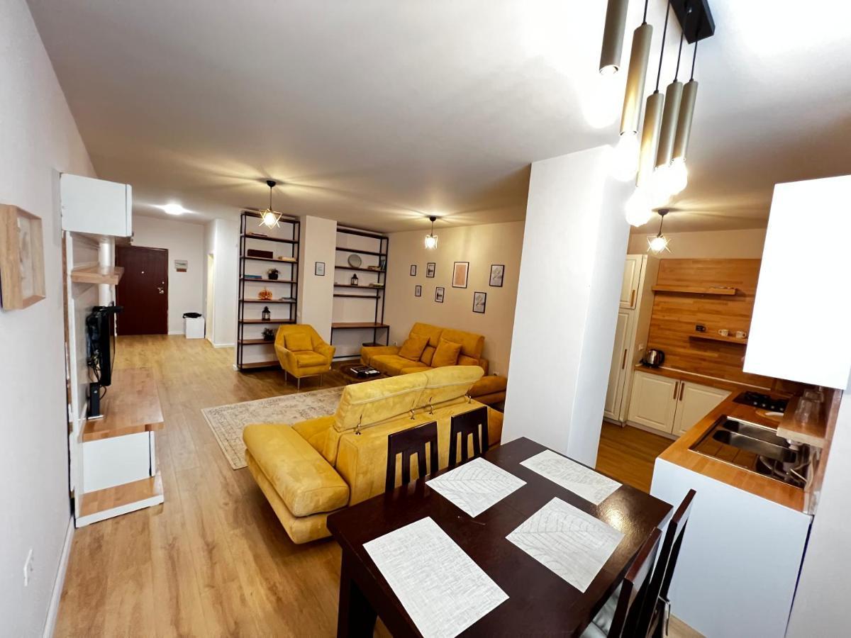 Apartment Centre